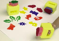 Handle Sponges In Fun Shapes